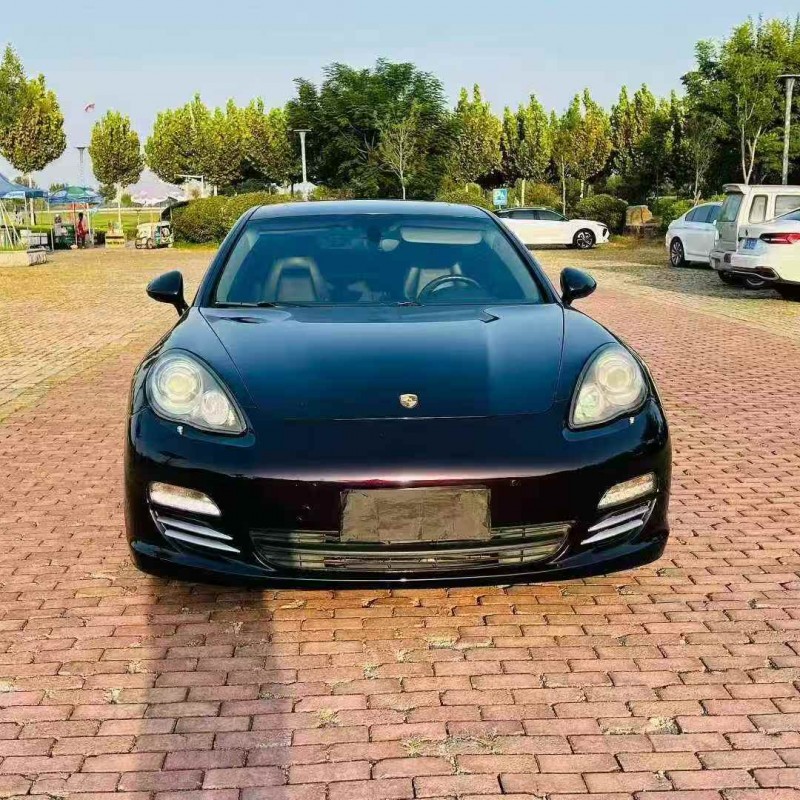 济宁12年保时捷帕拉梅拉1