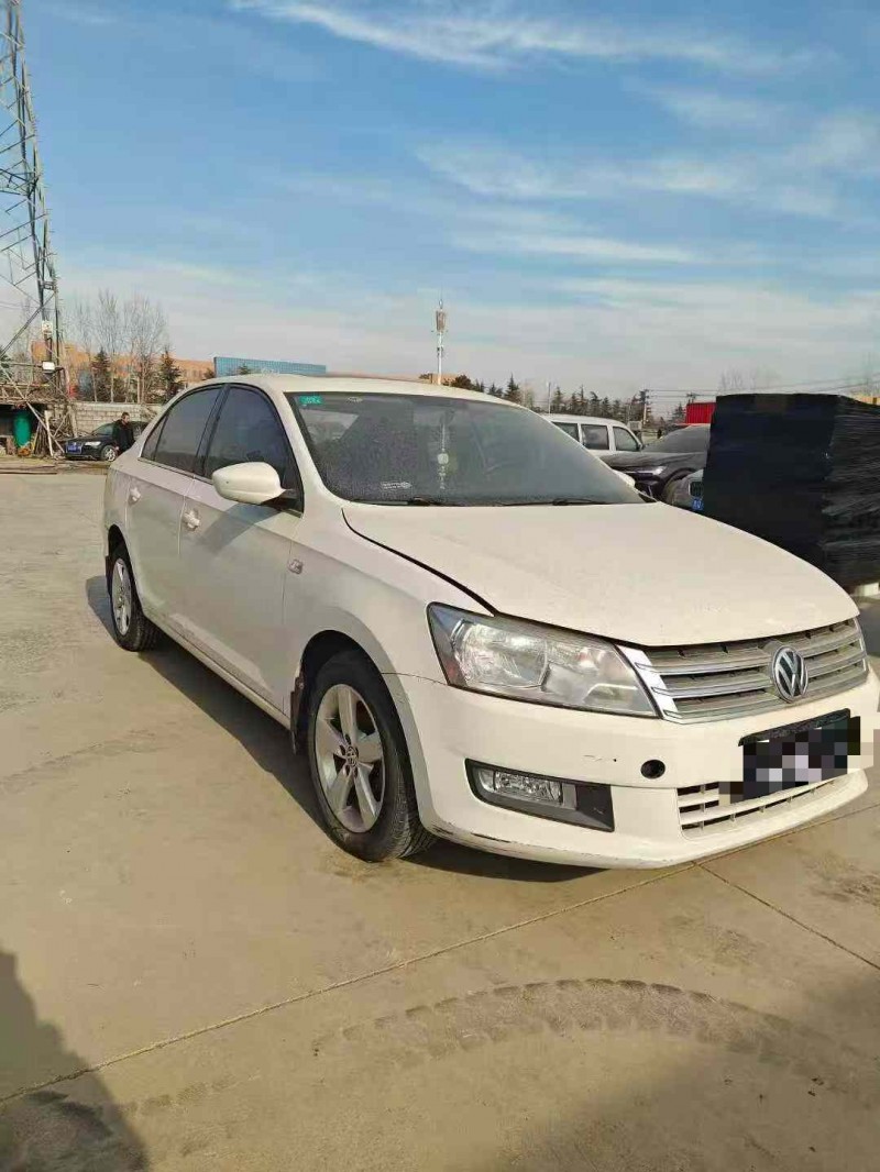 临沂14年大众桑塔纳2