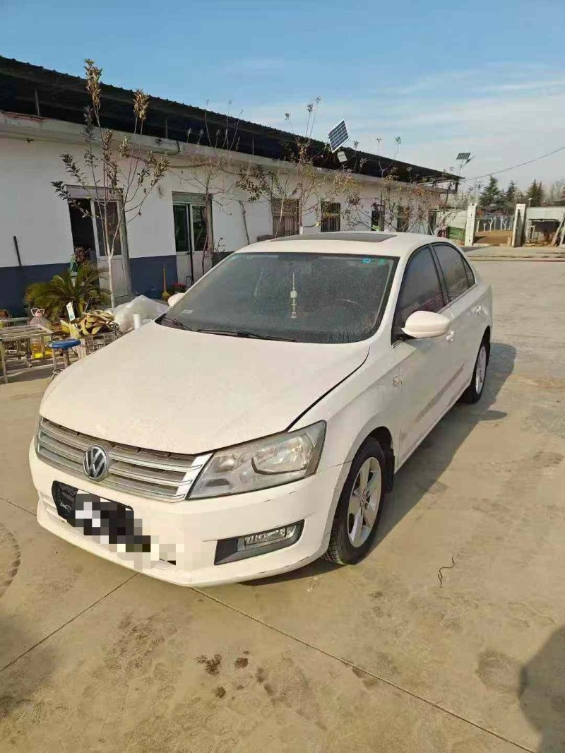 临沂14年大众桑塔纳3