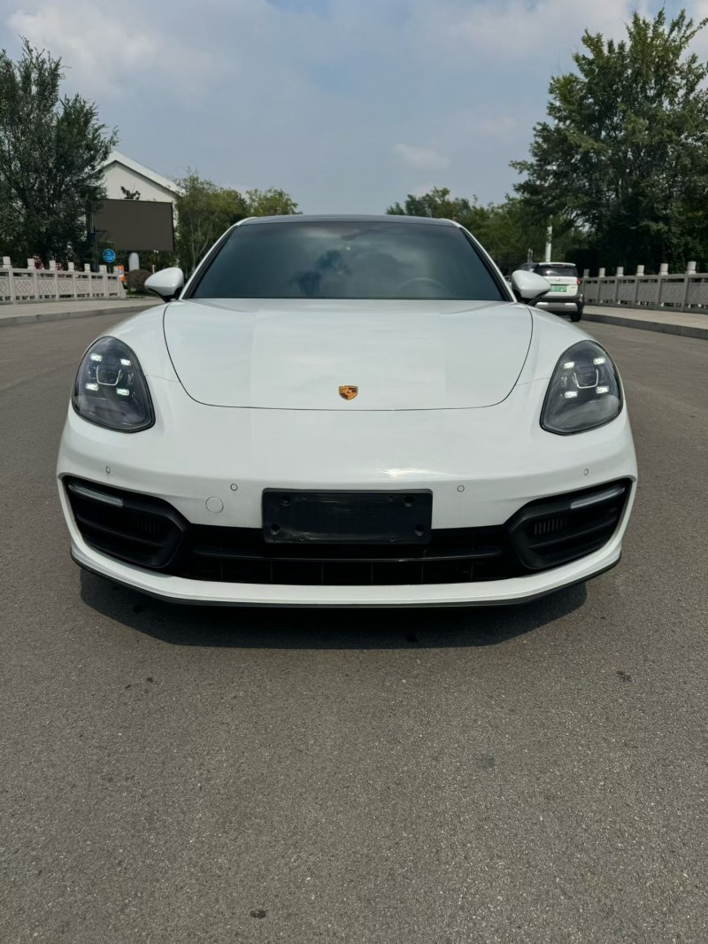 徐州23年保时捷帕拉梅拉1