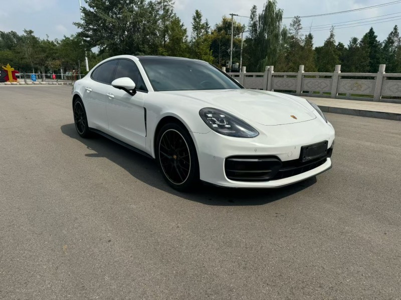 徐州23年保时捷帕拉梅拉2