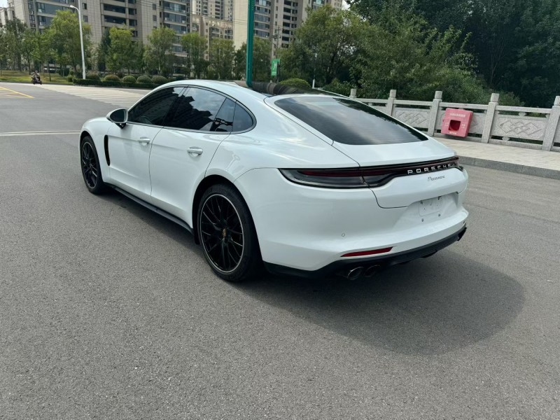 徐州23年保时捷帕拉梅拉4