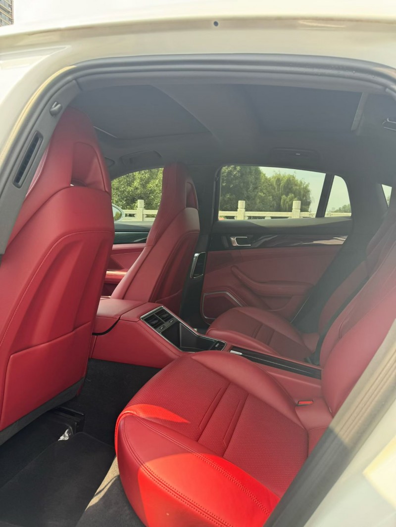 徐州23年保时捷帕拉梅拉9