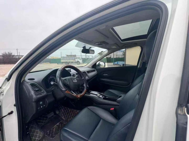 贵港22年本田缤智5