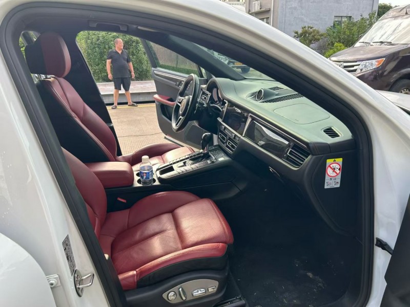 宿迁19年保时捷Macan7