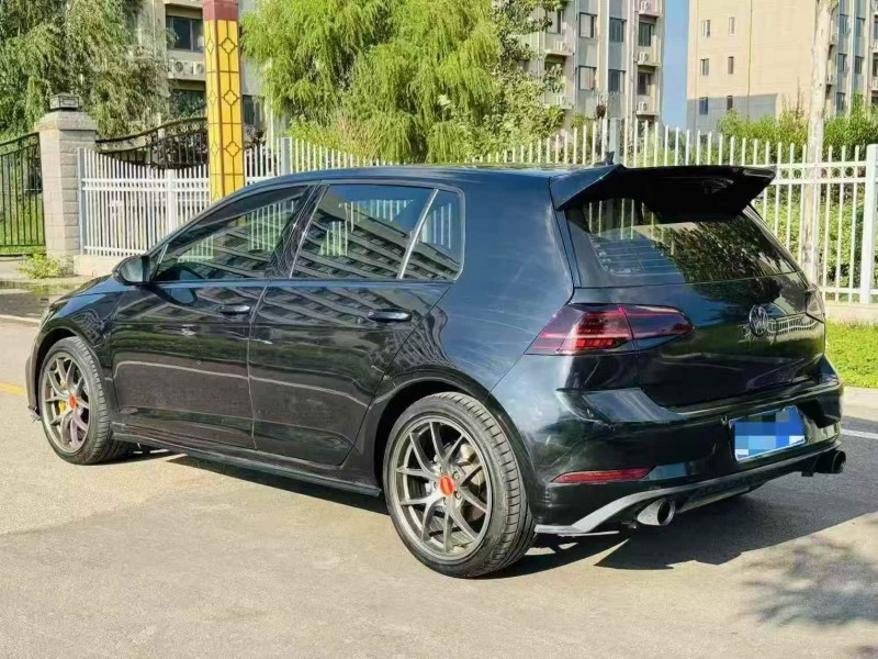 淄博19年大众高尔夫8