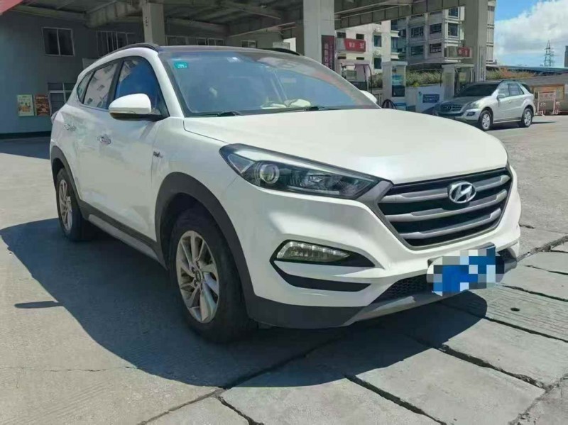 金华18年现代途胜3