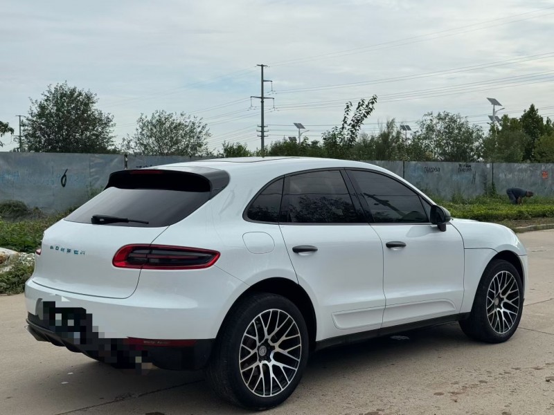 青岛16年保时捷Macan8