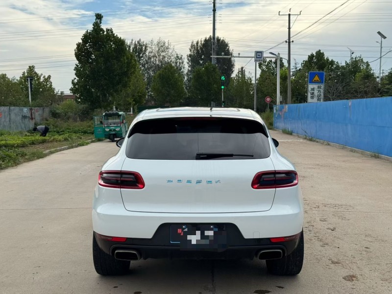 青岛16年保时捷Macan9