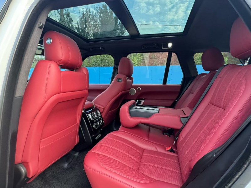 青岛13年路虎揽胜行政5