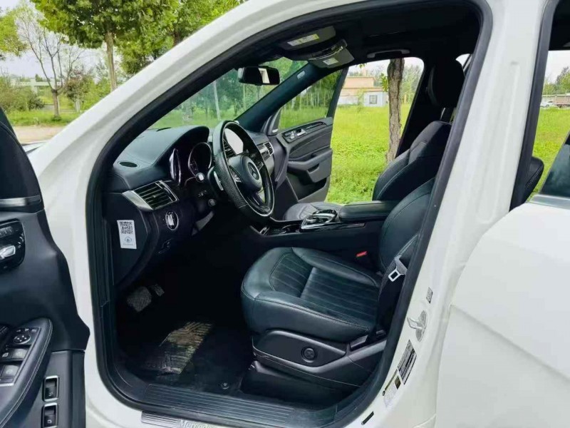 济宁19年奔驰GLS5