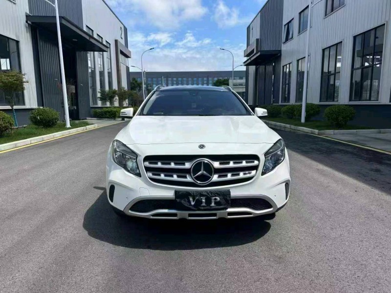 宿迁18年奔驰GLA1