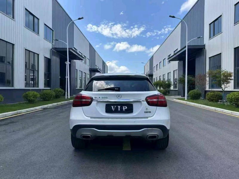 宿迁18年奔驰GLA9