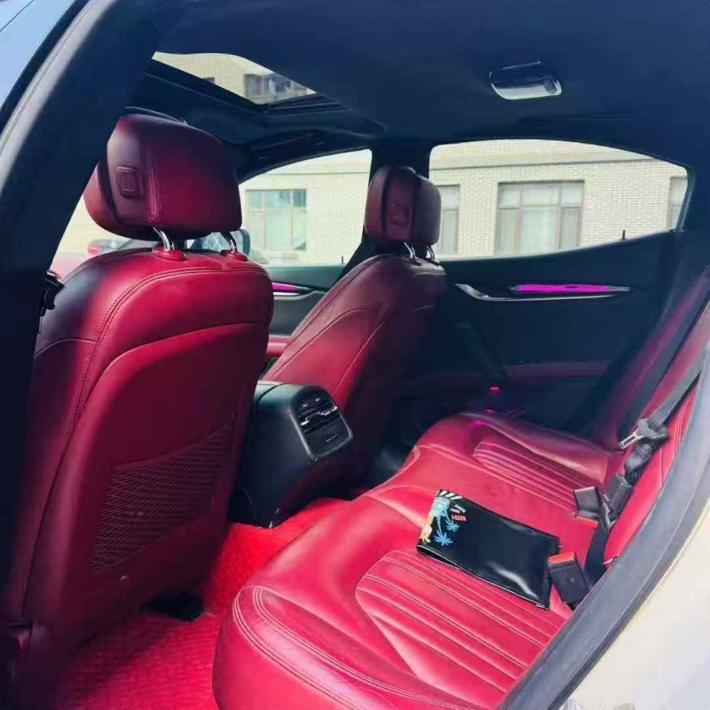 金昌16年玛莎拉蒂Ghibli6