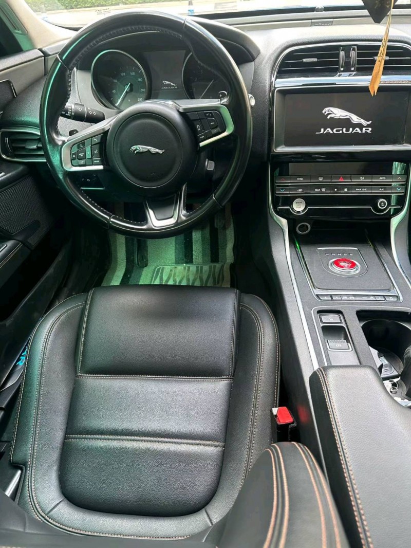 宿迁19年捷豹XEL5