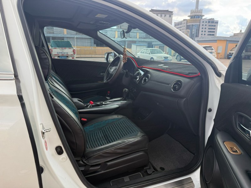 玉溪17年本田XRV8