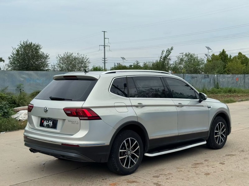 青岛18年大众途观8