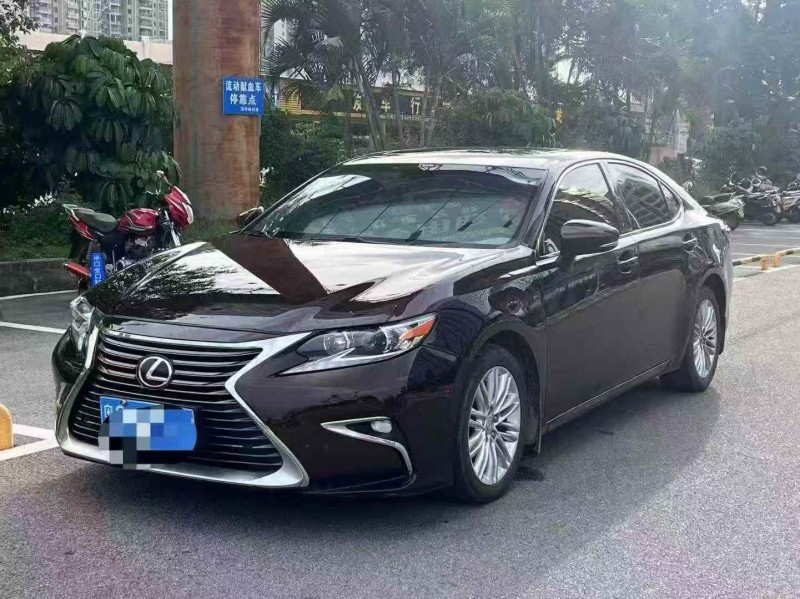 江门17年雷克萨斯ES3