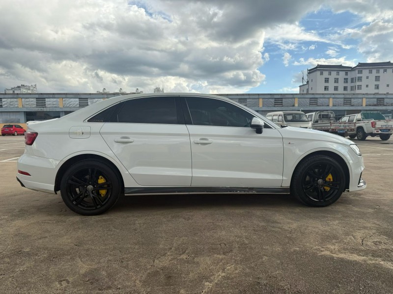 玉溪18年奥迪A36