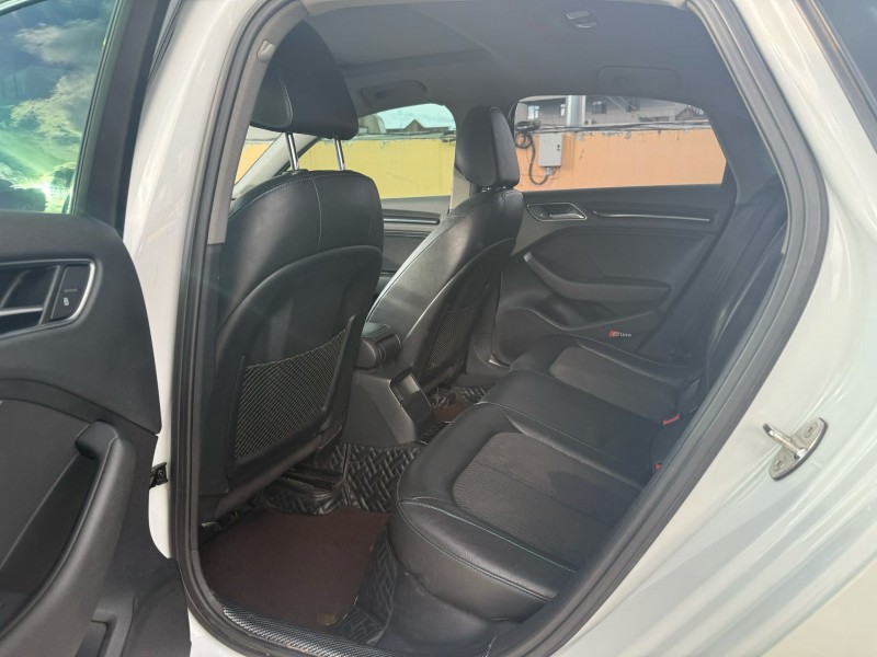 玉溪18年奥迪A38