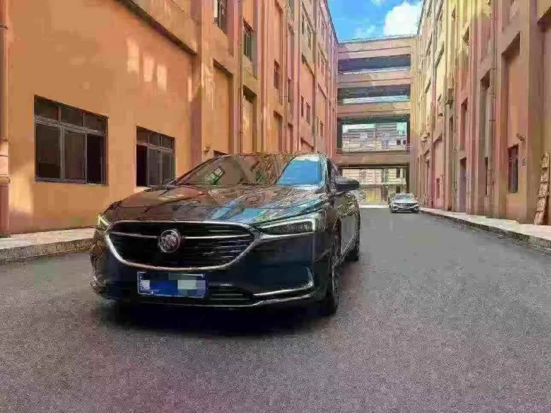 徐州20年别克君越3