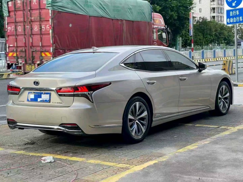 德州18年雷克萨斯LS7