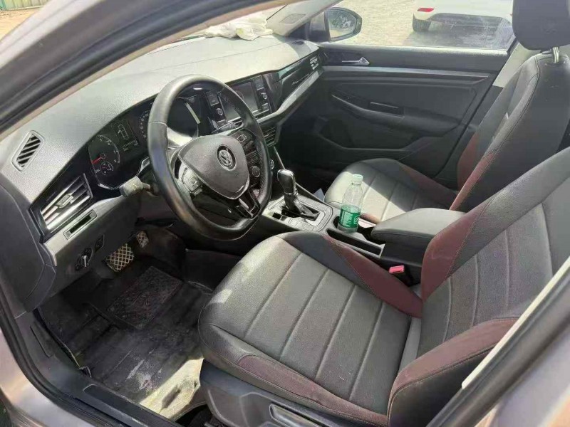 江门19年大众宝来5