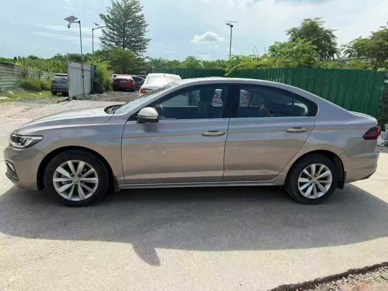 江门19年大众宝来7