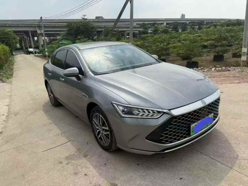 广州22年比亚迪秦2