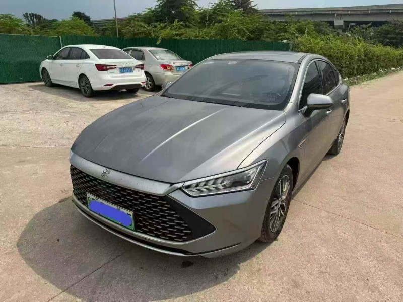 广州22年比亚迪秦3