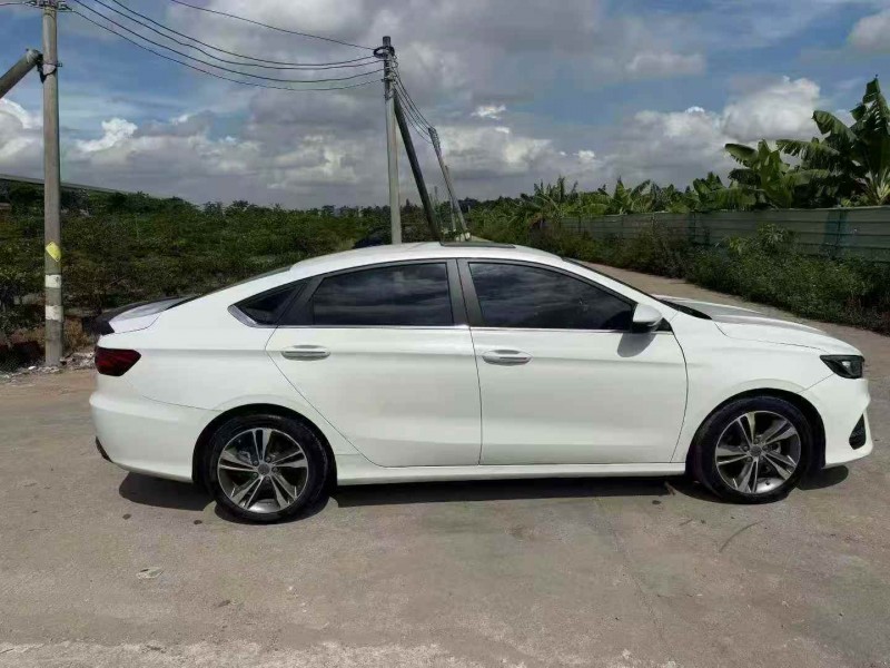 深圳20年吉利缤瑞8