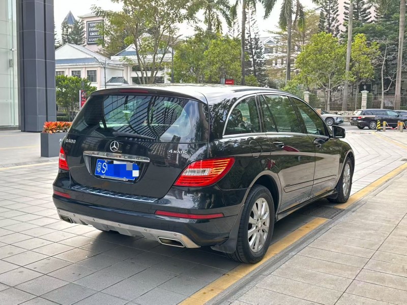 深圳14年奔驰R7