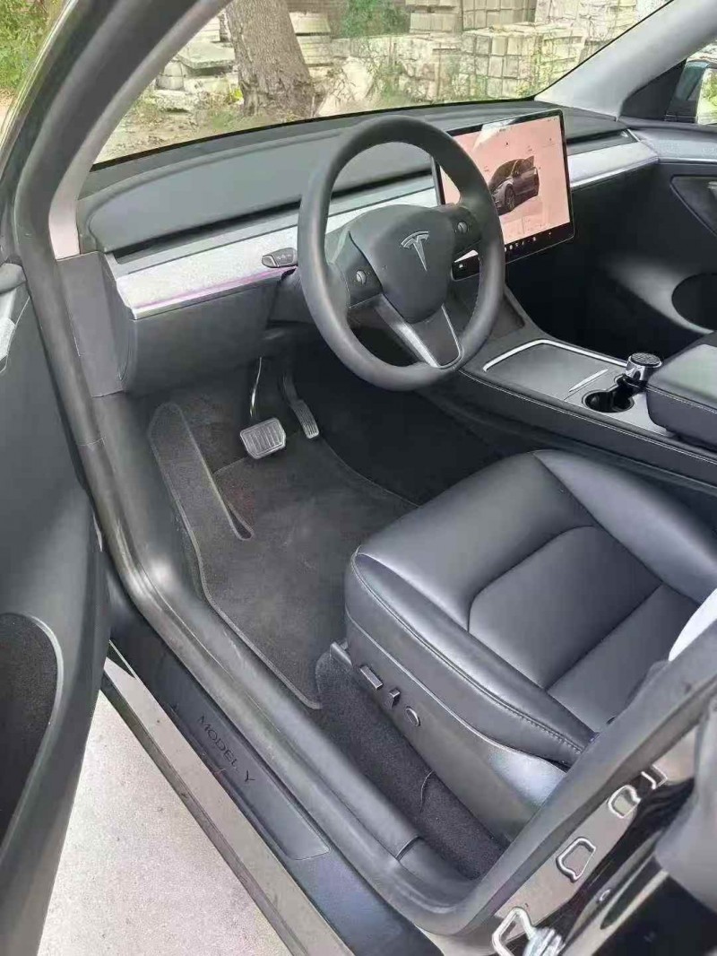 张家界24年特斯拉MODEL Y5