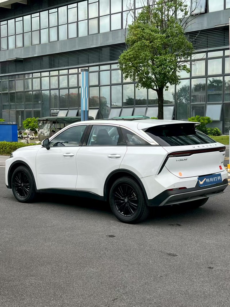 东莞22年启辰大V8