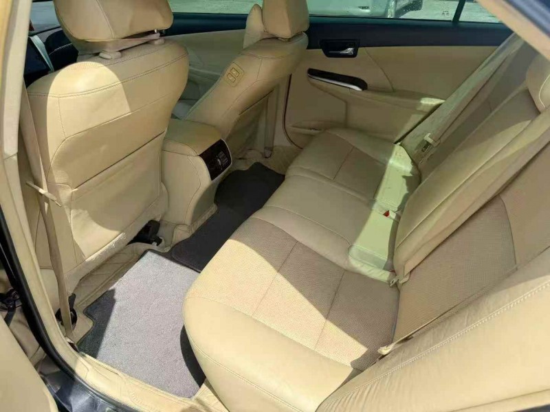 江门17年丰田凯美瑞6