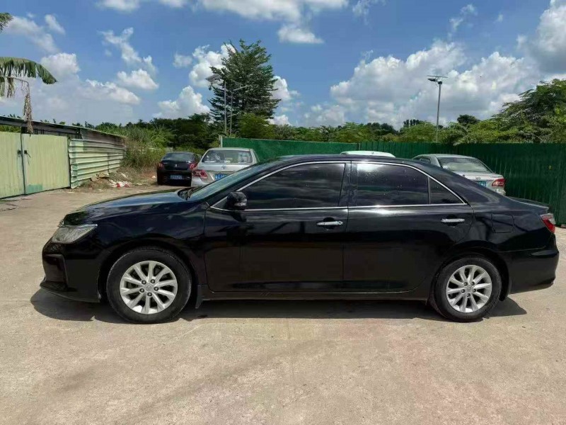 江门17年丰田凯美瑞7