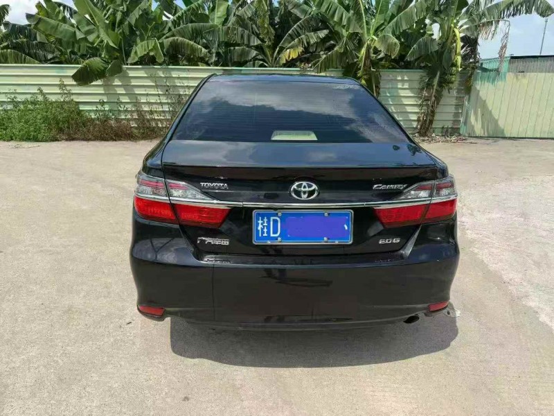 江门17年丰田凯美瑞9