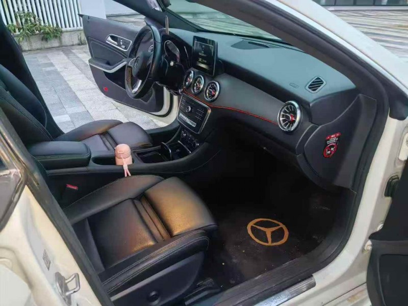 赣州17年奔驰CLA4