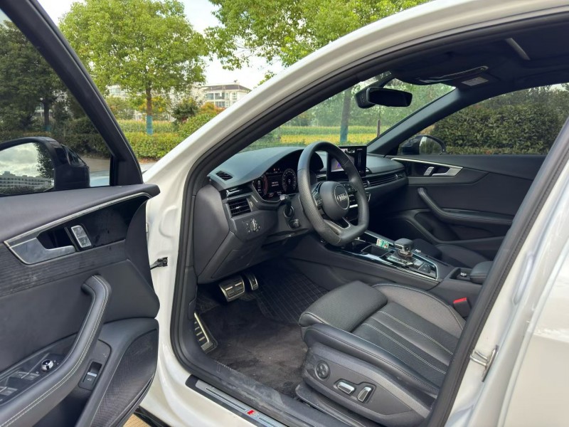 盐城24年奥迪A4L6