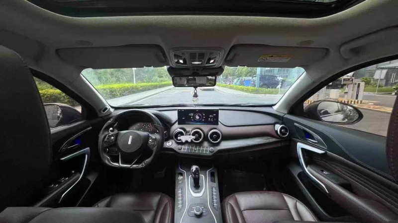 东莞20年长城汽车WEY6