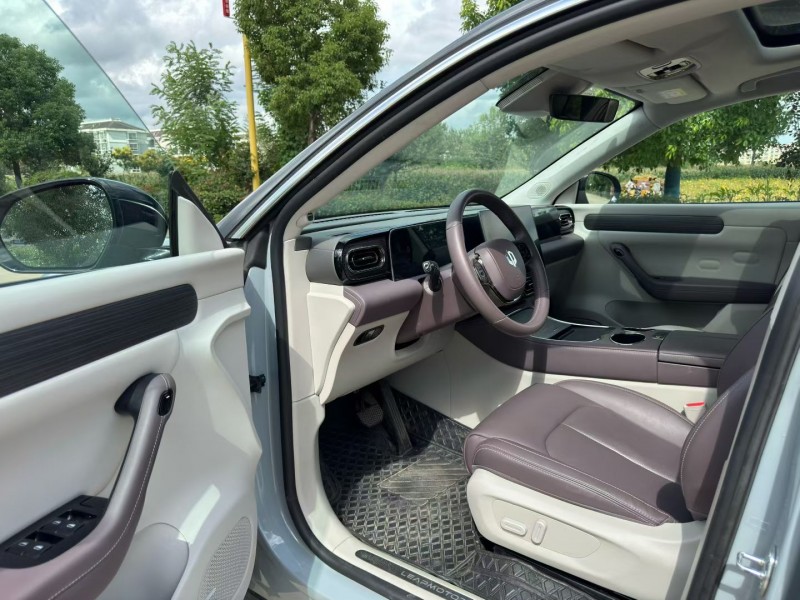 盐城24年零跑汽车C116