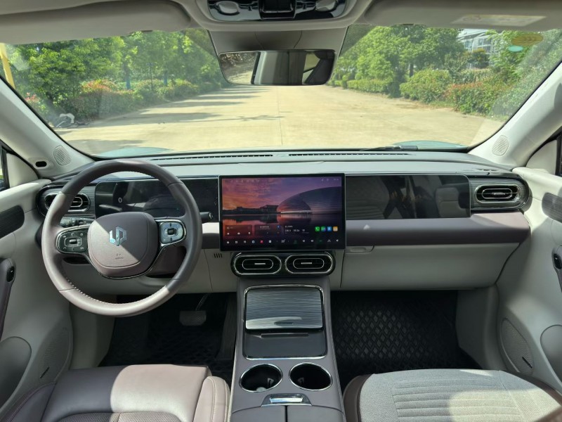 盐城24年零跑汽车C119