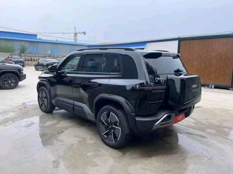 潍坊25年比亚迪方程豹8