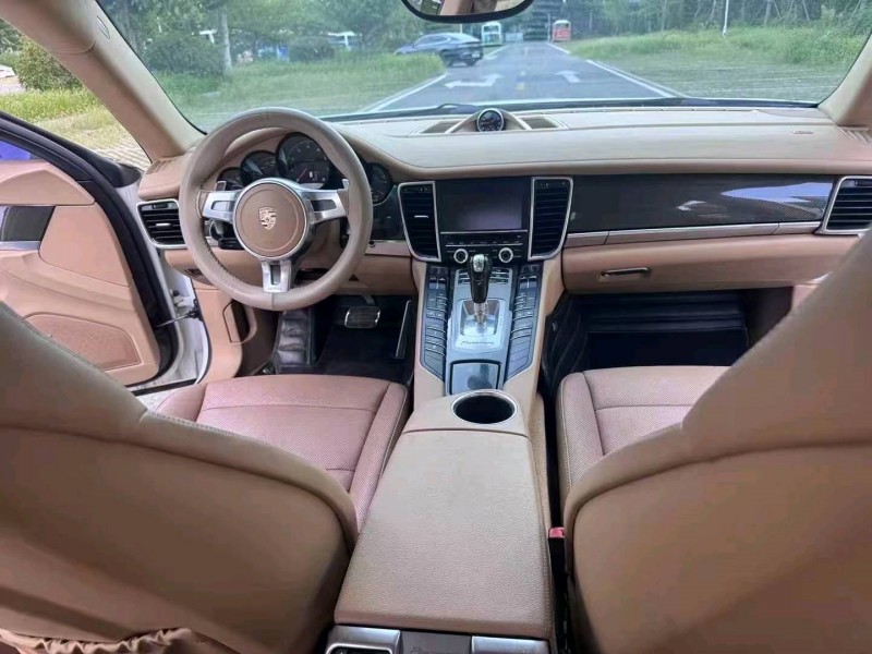 徐州11年保时捷帕拉梅拉5