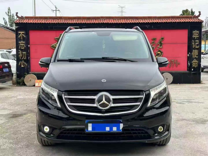 淄博18年奔驰威霆1