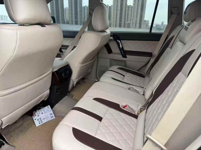 苏州24年丰田普拉多5