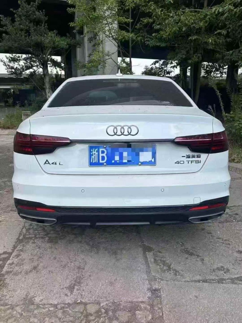 嘉兴23年奥迪A4L9