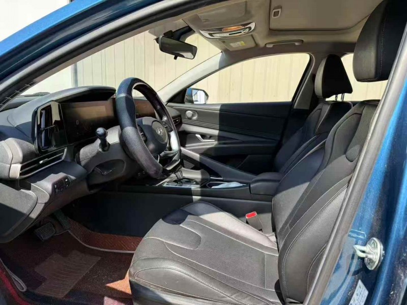 青岛21年现代伊兰特5