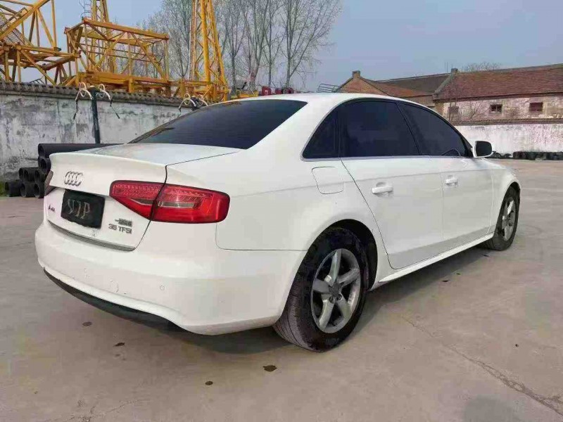 焦作13年奥迪A4L8