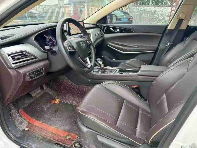 焦作19年长安汽车睿骋4